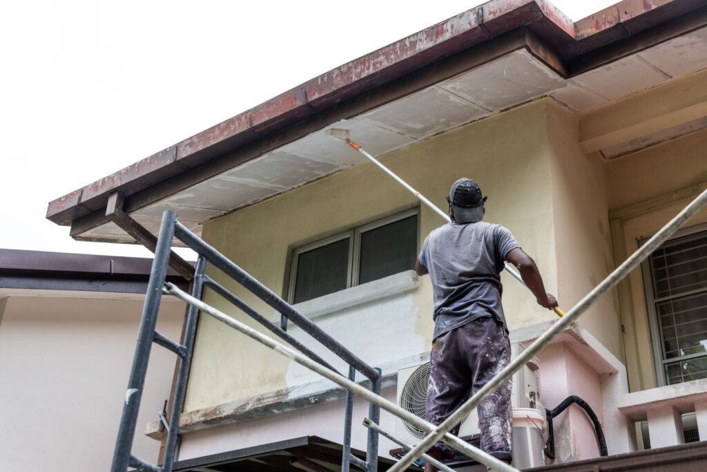 Professional painter performing residential painting - Aura Painting LA