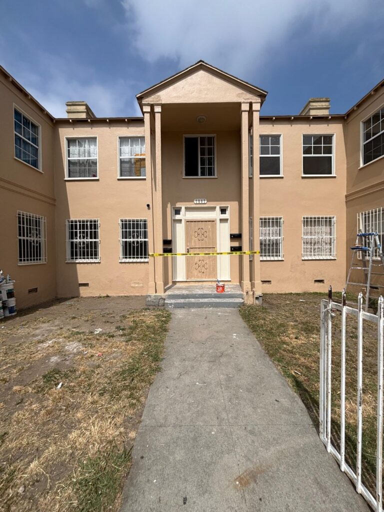 comprehensive professional painting service, exterior and interior painting, residential and commercial painting (5)